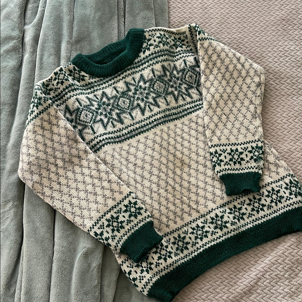 Vintage Dale of Norway Forest Green and Cream Knit Sweater